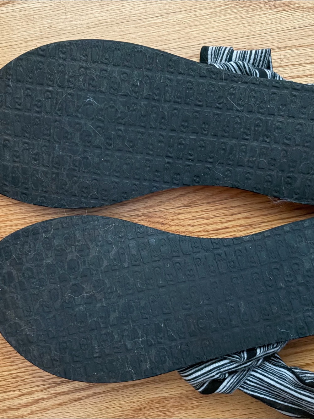 Sanuk Yoga Sling Sandals - Picture 3 of 3